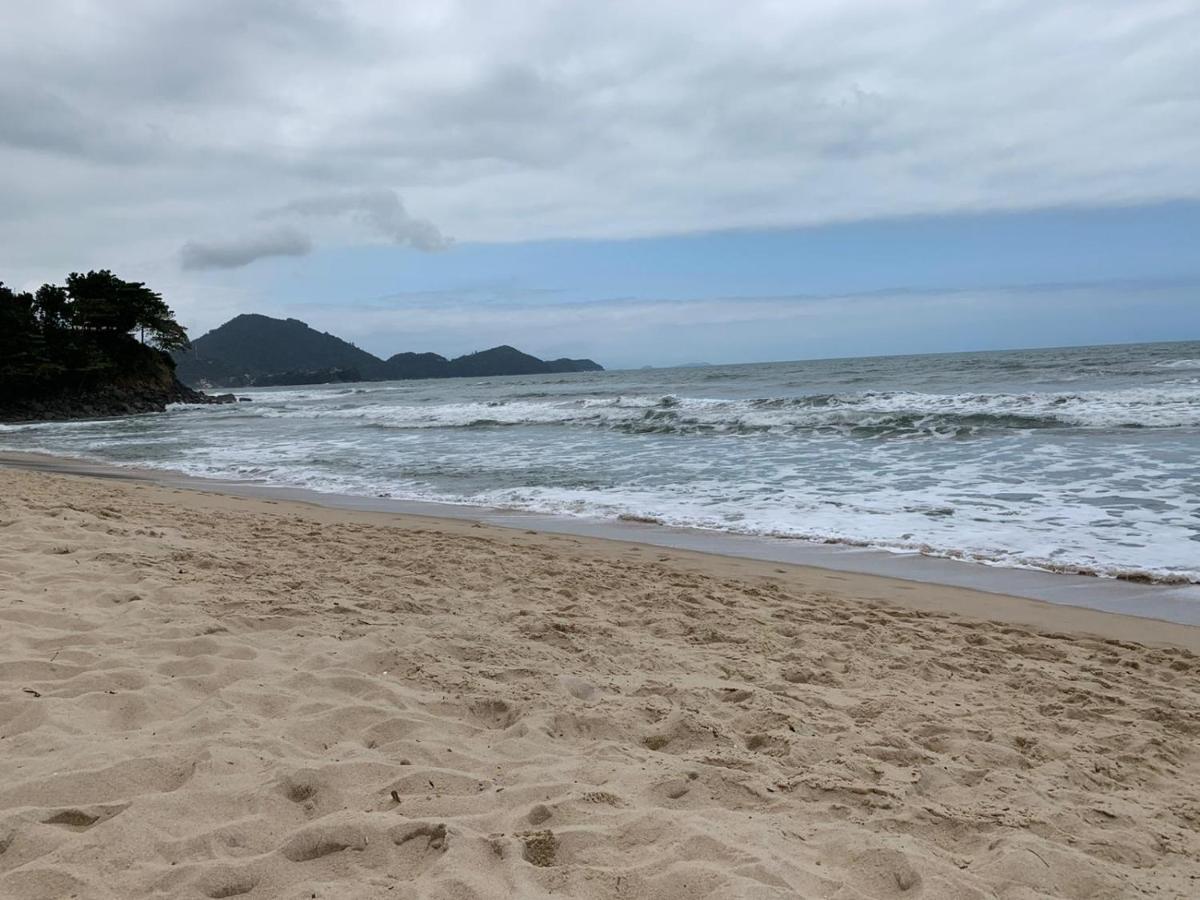 Apartamento com Varanda